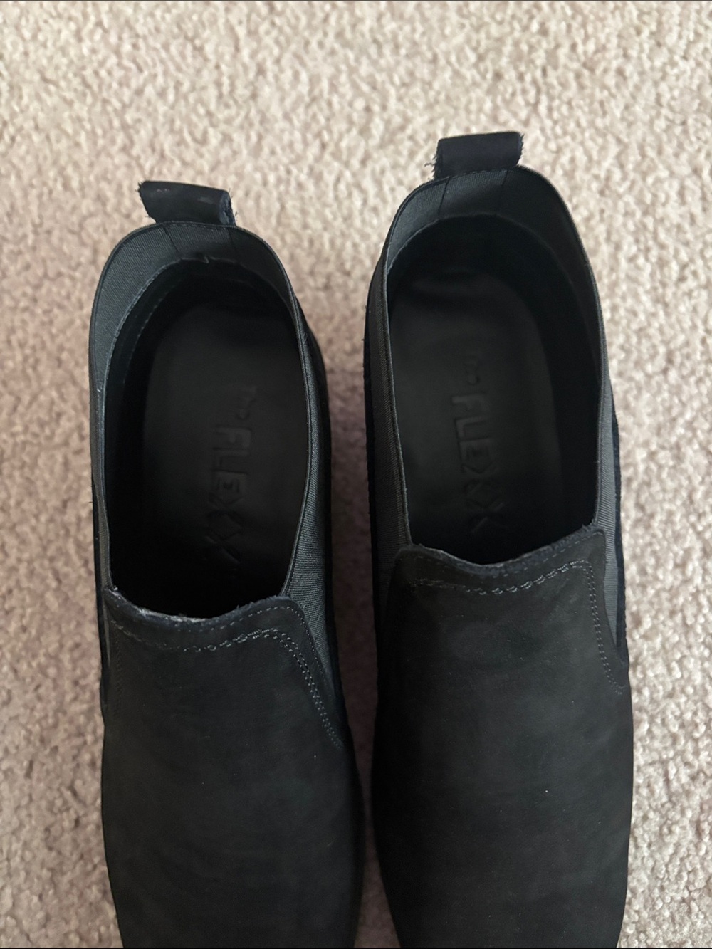 The Flexx Women's Black Slip-On Wedge Ankle Shoes size 9 1/2 - Picture 7 of 8